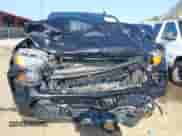 2024 Chevrolet Silverado 1500 Custom Trail Boss z VIN 3GCUDCE84RG425834, wystawiony jako IAAI lot #42396212 z przebiegiem 16 564 mil mil oraz . Historia ofert i sprzedaży dostępna na DreamBid. Obrazek 6.