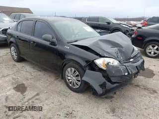 2008 Chevrolet Cobalt LS z VIN 1G1AK58F987213044, wystawiony jako IAAI lot #41208550 z przebiegiem 112 918 mil mil oraz . Historia ofert i sprzedaży dostępna na DreamBid. Obrazek 1.
