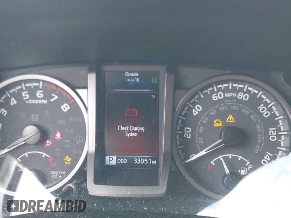 2022 Toyota Tacoma SR z VIN 3TMCZ5AN6NM491351, wystawiony jako IAAI lot #42140198 z przebiegiem 33 051 mil mil oraz . Historia ofert i sprzedaży dostępna na DreamBid. Obrazek 16.