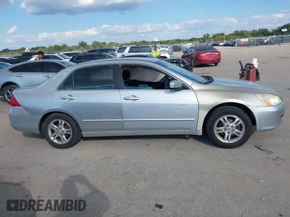2006 Honda Accord LX SE with VIN 1HGCM56346A031689, listed as a IAAI auction lot 43308376 with 181,381 mi miles and . Bid and sale history available at DreamBid. Image 13.