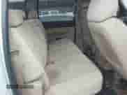 2008 Chevrolet Silverado 2500HD 1LT z VIN 1GCHC23KX8F104183, wystawiony jako IAAI lot #42474727 z przebiegiem 284 682 mil mil oraz . Historia ofert i sprzedaży dostępna na DreamBid. Obrazek 8.