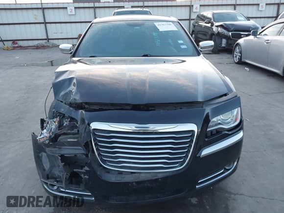 2014 Chrysler 300 C with VIN 2C3CCAEGXEH380004, listed as a IAAI auction lot 41363108 with 95,440 mi miles and . Bid and sale history available at DreamBid. Image 6.