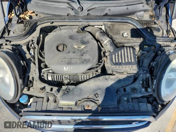 2015 MINI Hardtop S с VIN WMWXP7C53F2A59924, выставлен на аукционе Copart как лот 90106185 с пробегом Не указан миль и Чистый • Clean title. История ставок и продаж доступна на DreamBid. Изображение 11.