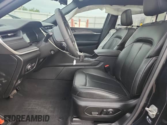 2024 Jeep Grand Cherokee Limited with VIN 1C4RJKBG2R8524727, listed as a Copart auction lot 80135275 with 9,272 mi miles and Salvage title. Bid and sale history available at DreamBid. Image 7.