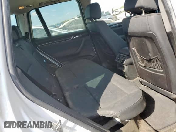 2017 BMW X3 sDrive28i with VIN 5UXWZ7C52H0V85013, listed as a Copart auction lot 84043625 with 89,694 mi miles and Salvage title. Bid and sale history available at DreamBid. Image 10.