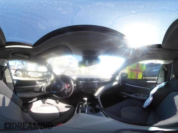 2019 Toyota Camry Hybrid LE с VIN 4T1B31HKXKU513646, выставлен на аукционе IAAI как лот 43451632 с пробегом 30 058 миль миль и . История ставок и продаж доступна на DreamBid. Изображение 19.