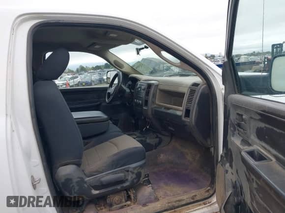 2010 Dodge RAM with VIN 3D7LT2ELXAG130924, listed as a IAAI auction lot 43250896 with 227,095 mi miles and . Bid and sale history available at DreamBid. Image 5.