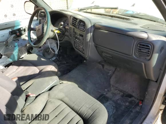 2003 Chevrolet S-10 LS с VIN 1GCCS14X838103600, выставлен на аукционе Copart как лот 49875975 с пробегом 211 625 миль миль и Списание • Salvage title. История ставок и продаж доступна на DreamBid. Изображение 8.