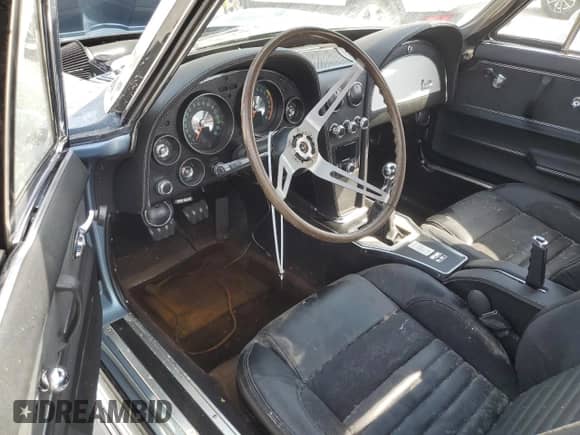 1967 Chevrolet Corvette с VIN 194677S111767, выставлен на аукционе Copart как лот 77942604 с пробегом Не указан миль и На запчасти • Non repairable. История ставок и продаж доступна на DreamBid. Изображение 8.