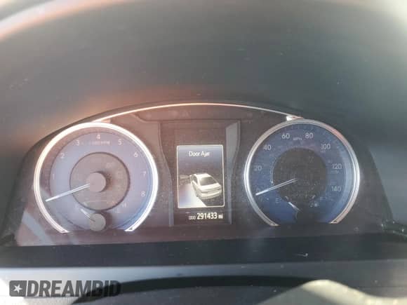 2015 Toyota Camry LE z VIN 4T4BF1FK6FR445982, wystawiony jako Copart lot #86984915 z przebiegiem 291 433 mil mil oraz Czysty tytuł • Clean title. Historia ofert i sprzedaży dostępna na DreamBid. Obrazek 9.