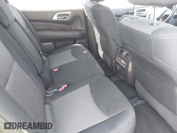 2018 Nissan Pathfinder SL с VIN 5N1DR2MM6JC659356, выставлен на аукционе IAAI как лот 42635981 с пробегом 96 845 миль миль и . История ставок и продаж доступна на DreamBid. Изображение 8.