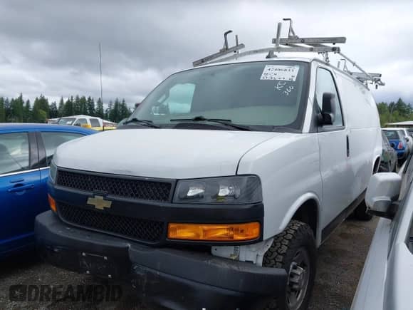 2020 Chevrolet Express Cargo with VIN 1GCWGAFGXL1276698, listed as a IAAI auction lot 42406833 with 63,143 mi miles and . Bid and sale history available at DreamBid. Image 2.