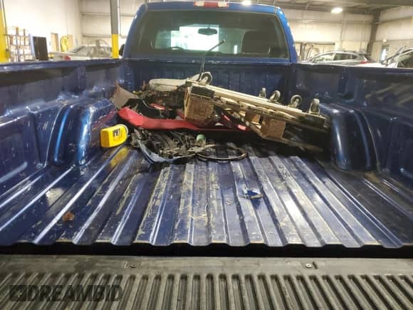 2004 Chevrolet Silverado 1500 LS с VIN 1GCEK14T44E267418, выставлен на аукционе Copart как лот 45549615 с пробегом 162 250 миль миль и Списание • Salvage title. История ставок и продаж доступна на DreamBid. Изображение 10.
