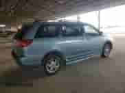 2004 Toyota Sienna XLE z VIN 5TDZA22CX4S194448, wystawiony jako Copart lot #56755535 z przebiegiem 102 504 mil mil oraz Czysty tytuł • Clean title. Historia ofert i sprzedaży dostępna na DreamBid. Obrazek 3.