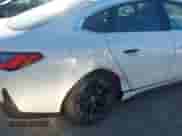 2024 BMW i4 eDrive35 с VIN WBY43AW01RFT16649, выставлен на аукционе IAAI как лот 43130257 с пробегом 9 599 миль миль и . История ставок и продаж доступна на DreamBid. Изображение 6.