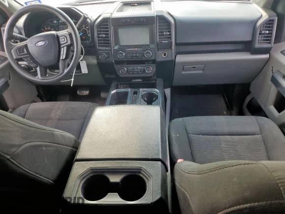 2020 Ford F-150 XL с VIN 1FTFX1E53LKE86327, выставлен на аукционе Copart как лот 81306955 с пробегом 107 962 миль миль и Списание • Salvage title. История ставок и продаж доступна на DreamBid. Изображение 8.