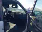 2002 Chevrolet Blazer LS с VIN 1GNCS18W72K174863, выставлен на аукционе IAAI как лот 43014539 с пробегом 208 577 миль миль и . История ставок и продаж доступна на DreamBid. Изображение 5.