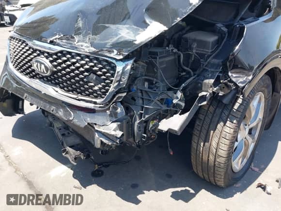 2016 Kia Sorento SXL with VIN 5XYPK4A53GG033928, listed as a IAAI auction lot 42639686 with 42,454 mi miles and . Bid and sale history available at DreamBid. Image 6.