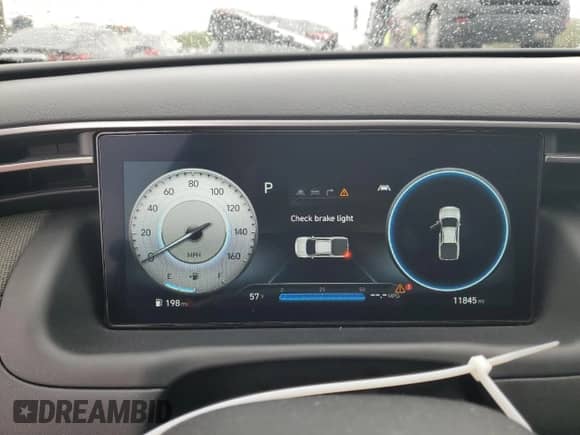 2023 Hyundai Santa Cruz Limited с VIN 5NTJEDAF8PH071199, выставлен на аукционе Copart как лот 48615034 с пробегом 11 845 миль миль и . История ставок и продаж доступна на DreamBid. Изображение 9.