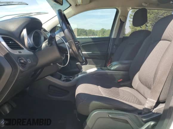 2018 Dodge Journey SE with VIN 3C4PDCAB5JT443897, listed as a Copart auction lot 82571825 with 101,846 mi miles and Clean title. Bid and sale history available at DreamBid. Image 7.