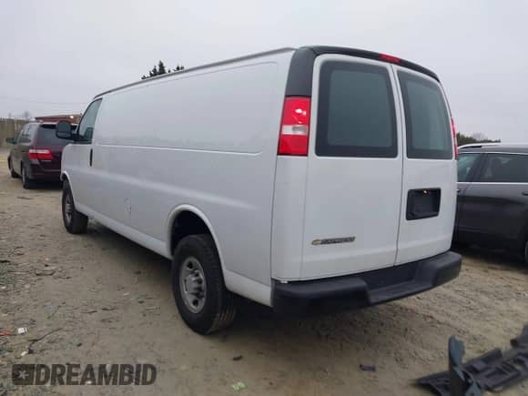 2020 Chevrolet Express Cargo с VIN 1GCWGBFP0L1138206, выставлен на аукционе IAAI как лот 41773760 с пробегом 94 272 миль миль и . История ставок и продаж доступна на DreamBid. Изображение 3.