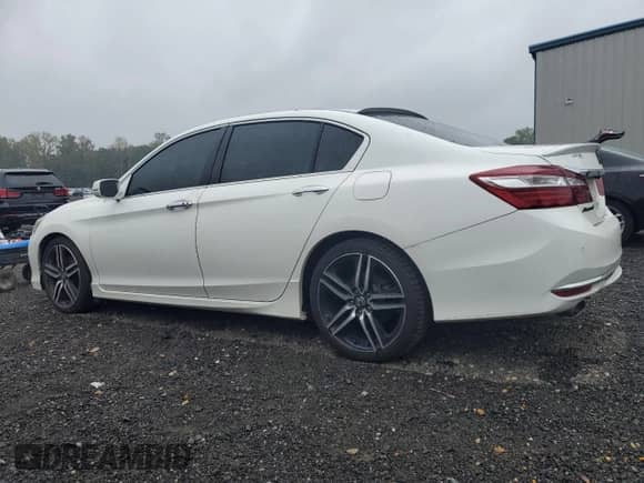 2017 Honda Accord Touring z VIN 1HGCR3F92HA031381, wystawiony jako Copart lot #80182215 z przebiegiem Nie podano mil oraz Szkoda całkowita • Salvage title. Historia ofert i sprzedaży dostępna na DreamBid. Obrazek 2.