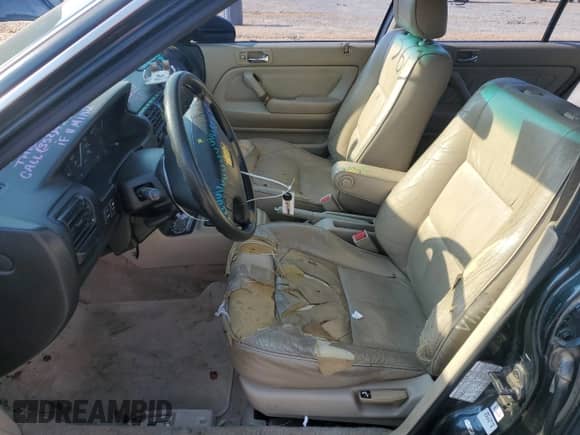 1993 Honda Accord с VIN JHMCB7685PC017980, выставлен на аукционе Copart как лот 80196175 с пробегом 62 510 миль миль и Списание • Salvage title. История ставок и продаж доступна на DreamBid. Изображение 7.