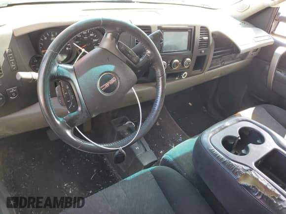 2011 GMC Sierra 1500 SL с VIN 3GTP2UEA1BG370292, выставлен на аукционе Copart как лот 61394435 с пробегом Не указан миль и На запчасти • Non repairable. История ставок и продаж доступна на DreamBid. Изображение 8.