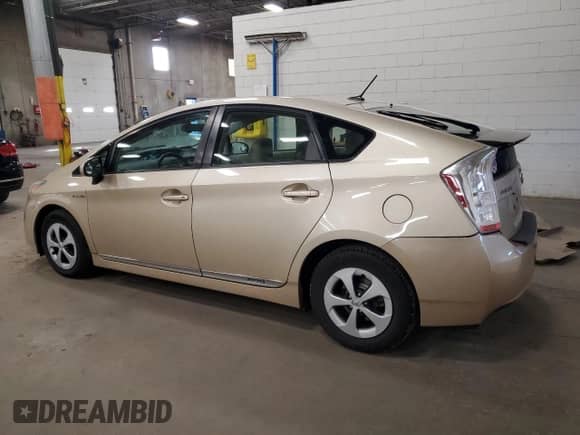 2010 Toyota Prius III z VIN JTDKN3DU2A0117671, wystawiony jako Copart lot #82770245 z przebiegiem 203 652 mil mil oraz Czysty tytuł • Clean title. Historia ofert i sprzedaży dostępna na DreamBid. Obrazek 2.