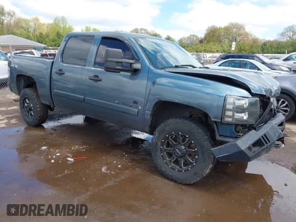 2007 Chevrolet Silverado 1500 Work Truck with VIN 2GCEK13C871577160, listed as a IAAI auction lot 42189074 with 140,269 mi miles and . Bid and sale history available at DreamBid. Image 1.