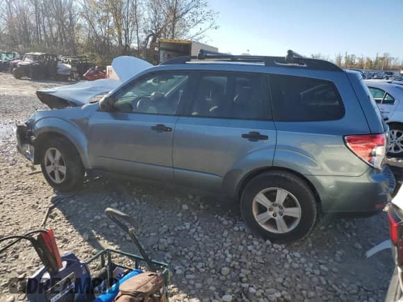 2010 Subaru Forester X с VIN JF2SH6BC8AG766130, выставлен на аукционе Copart как лот 85766924 с пробегом 264 128 миль миль и На запчасти • Non repairable. История ставок и продаж доступна на DreamBid. Изображение 2.