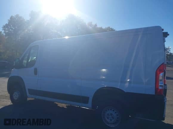 2025 Ram ProMaster Cargo Tradesman with VIN 3C6LRVVG4SE518894, listed as a IAAI auction lot 43423665 with 29,157 mi miles and . Bid and sale history available at DreamBid. Image 14.