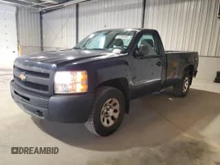 2012 Chevrolet Silverado 1500 Work Truck z VIN 1GCNKPEXXCZ101948, wystawiony jako Copart lot #63392085 z przebiegiem 95 507 mil mil oraz Czysty tytuł • Clean title. Historia ofert i sprzedaży dostępna na DreamBid. Obrazek 1.