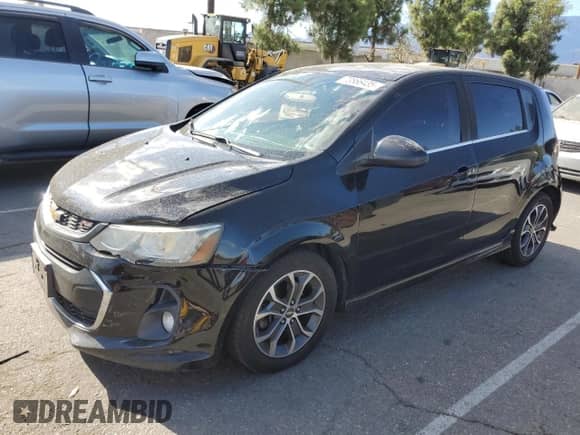 2017 Chevrolet Sonic LT с VIN 1G1JD6SG3H4154088, выставлен на аукционе Copart как лот 70866435 с пробегом 134 070 миль миль и Списание • Salvage title. История ставок и продаж доступна на DreamBid. Изображение 1.