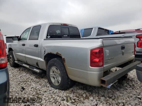 2006 Dodge Dakota SLT with VIN 1D7HW48NX6S535414, listed as a Copart auction lot 81006855 with 266,573 mi miles and Clean title. Bid and sale history available at DreamBid. Image 2.