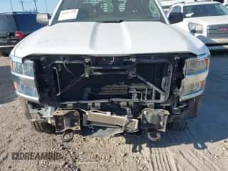 2018 Chevrolet Silverado 2500HD Work Truck с VIN 1GC1CUEG3JF231479, выставлен на аукционе IAAI как лот 43397720 с пробегом 36 332 миль миль и . История ставок и продаж доступна на DreamBid. Изображение 6.