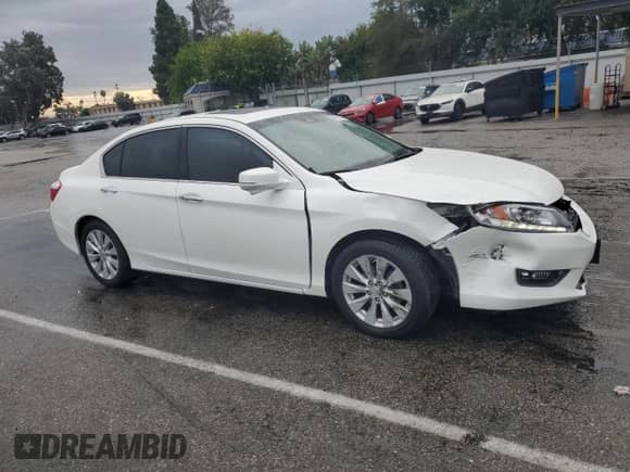 2014 Honda Accord Touring z VIN 1HGCR3F97EA020887, wystawiony jako Copart lot #81051495 z przebiegiem 94 446 mil mil oraz Szkoda całkowita • Salvage title. Historia ofert i sprzedaży dostępna na DreamBid. Obrazek 4.