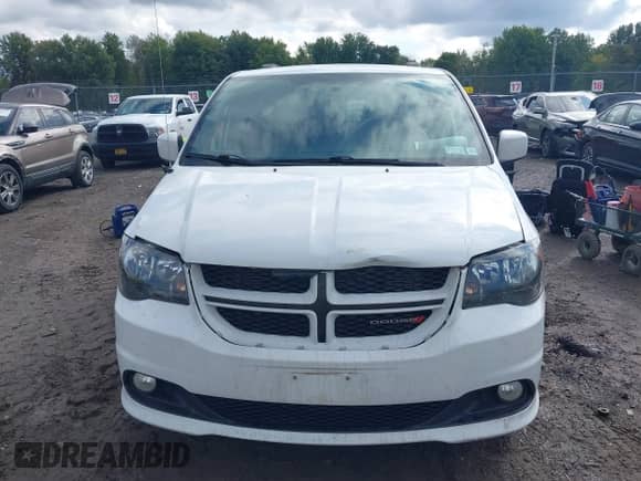 2016 Dodge Grand Caravan R/T with VIN 2C4RDGEG8GR384572, listed as a IAAI auction lot 43291413 with 177,376 mi miles and . Bid and sale history available at DreamBid. Image 12.