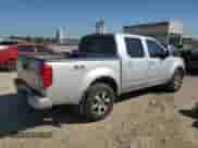 2012 Nissan Frontier SL z VIN 1N6AD0EV5CC410922, wystawiony jako Copart lot #81819905 z przebiegiem 128 249 mil mil oraz Czysty tytuł • Clean title. Historia ofert i sprzedaży dostępna na DreamBid. Obrazek 3.