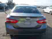 2018 Toyota Camry SE с VIN 4T1B11HK1JU051272, выставлен на аукционе IAAI как лот 43303337 с пробегом 63 942 миль миль и . История ставок и продаж доступна на DreamBid. Изображение 17.