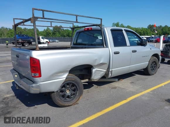 2004 Dodge 1500 SLT with VIN 1D7HA18N24J294335, listed as a IAAI auction lot 42124649 with 295,829 mi miles and . Bid and sale history available at DreamBid. Image 4.