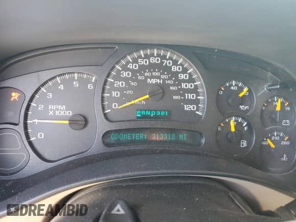 2005 GMC Sierra 1500 SLE z VIN 2GTEK13T051252323, wystawiony jako Copart lot #82368295 z przebiegiem 313 312 mil mil oraz Szkoda całkowita • Salvage title. Historia ofert i sprzedaży dostępna na DreamBid. Obrazek 9.