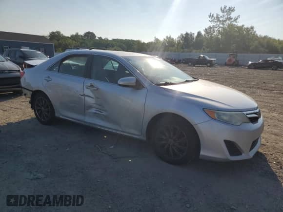 2013 Toyota Camry L z VIN 4T1BF1FK8DU232412, wystawiony jako Copart lot #66450505 z przebiegiem 148 506 mil mil oraz Czysty tytuł • Clean title. Historia ofert i sprzedaży dostępna na DreamBid. Obrazek 4.