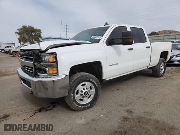 2015 Chevrolet Silverado 2500HD Work Truck z VIN 1GC1KUE81FF569806, wystawiony jako Copart lot #90887985 z przebiegiem 160 674 mil mil oraz Czysty tytuł • Clean title. Historia ofert i sprzedaży dostępna na DreamBid. Obrazek 1.