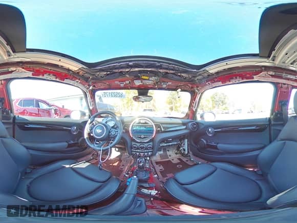 2020 MINI Hardtop Cooper S с VIN WMWXR5C0XL2L62288, выставлен на аукционе Copart как лот 82523175 с пробегом 12 801 миль миль и Списание • Salvage title. История ставок и продаж доступна на DreamBid. Изображение 15.