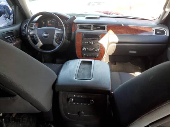 2013 Chevrolet Suburban LS с VIN 1GNSKHE76DR170427, выставлен на аукционе Copart как лот 53260865 с пробегом 187 205 миль миль и На запчасти • Non repairable. История ставок и продаж доступна на DreamBid. Изображение 8.