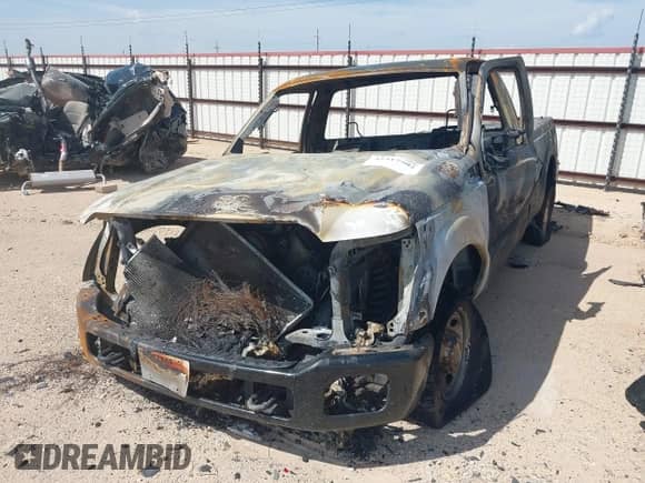 2016 Ford F-250 XL с VIN 1FTBF2A64GED28377, выставлен на аукционе IAAI как лот 42417902 с пробегом Не указан миль и . История ставок и продаж доступна на DreamBid. Изображение 6.