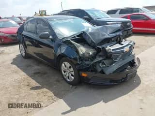2014 Chevrolet Cruze LS с VIN 1G1PA5SH5E7449175, выставлен на аукционе IAAI как лот 43255812 с пробегом 93 616 миль миль и . История ставок и продаж доступна на DreamBid. Изображение 1.