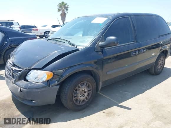 2006 Dodge Caravan SE with VIN 1D4GP25B96B630387, listed as a IAAI auction lot 42477971 with 82,792 mi miles and . Bid and sale history available at DreamBid. Image 2.