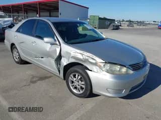 2005 Toyota Camry LE with VIN 4T1BF32K55U599321, listed as a IAAI auction lot 42686890 with 120,597 mi miles and . Bid and sale history available at DreamBid. Image 1.